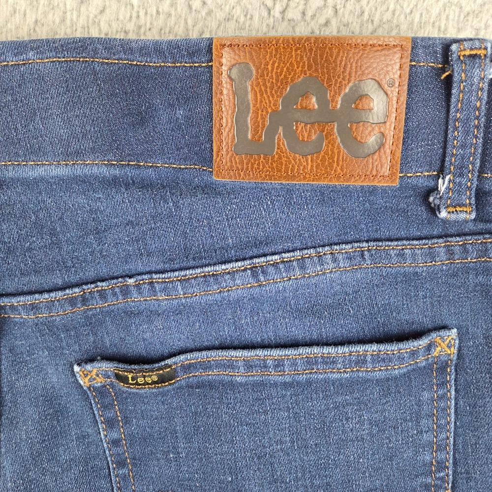Lee Jeans Mens 34x30 Blue Extreme Motion MVP Regular Fit Straight Leg Stretch - Picture 12 of 12